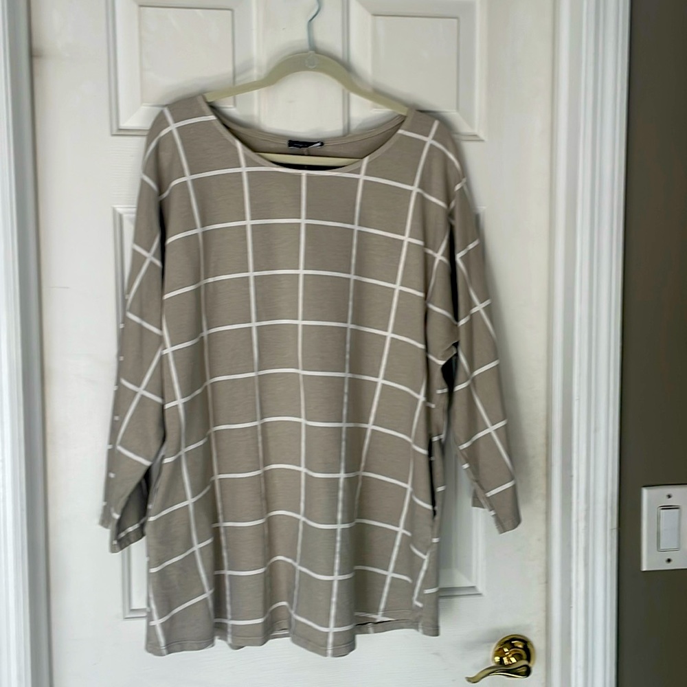 Boutique tunic